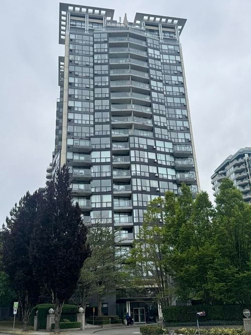 404-10899 University Dr, Surrey, BC, V3T5V2 | Card Image