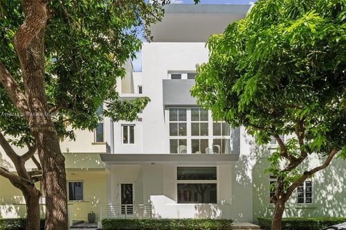 211 Water Way, Miami Beach, FL, 33141-5867 | Card Image