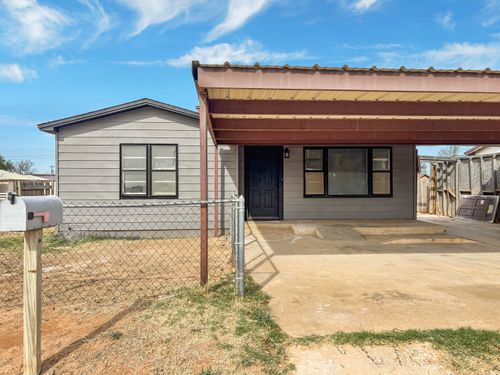 1401 Avenue M, Abernathy, TX, 79311-2449 | Card Image