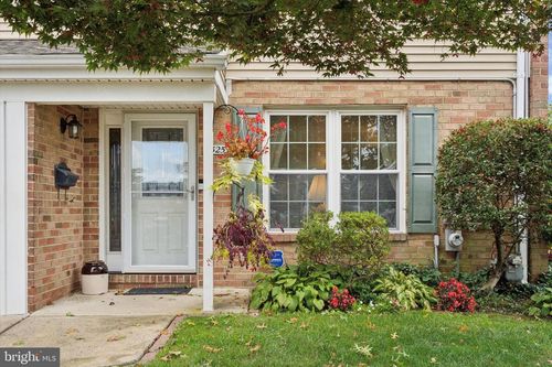 3325 Pasqualone Blvd, BENSALEM, PA, 19020-1836 | Card Image