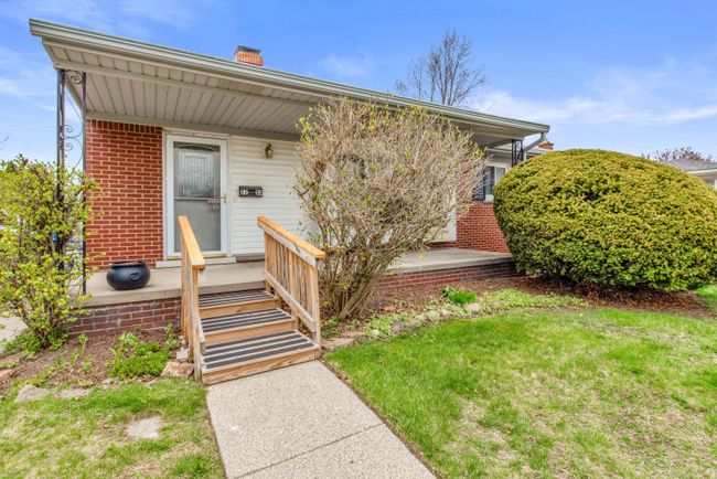 3234 Concord St, House other with 3 bedrooms, 2 bathrooms and null parking in Trenton MI | Image 7
