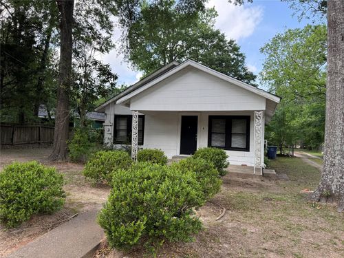 2812 Angier Rd, Huntsville, TX, 77340-6915 | Card Image