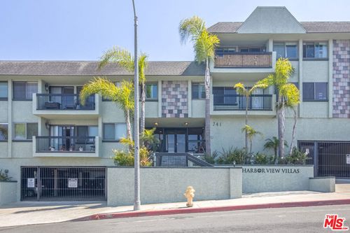 25-741 W 24th St, San Pedro, CA, 90731 | Card Image