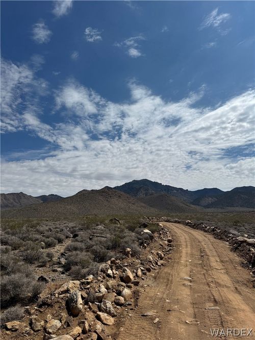 26-316-05-027 Longhorn Drive, Dolan Springs, AZ, 86441 | Card Image