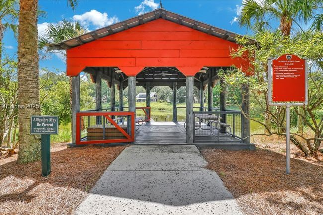 24 Carrier Blf, House other with 5 bedrooms, 5 bathrooms and null parking in Bluffton SC | Image 84