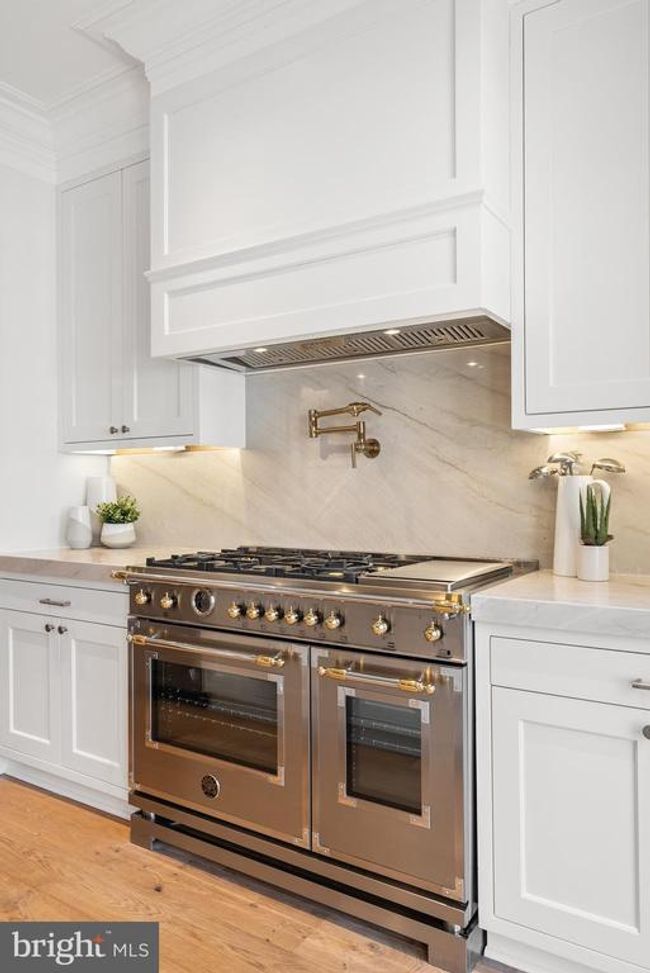 1720 15 Th St Nw, Townhouse with 6 bedrooms, 5 bathrooms and null parking in WASHINGTON DC | Image 15