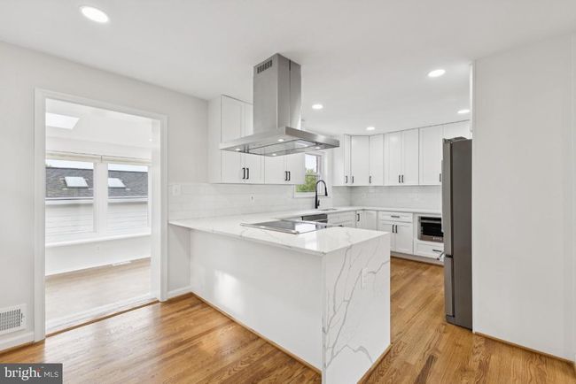 6087 8 Th Pl N, House other with 4 bedrooms, 3 bathrooms and null parking in ARLINGTON VA | Image 5