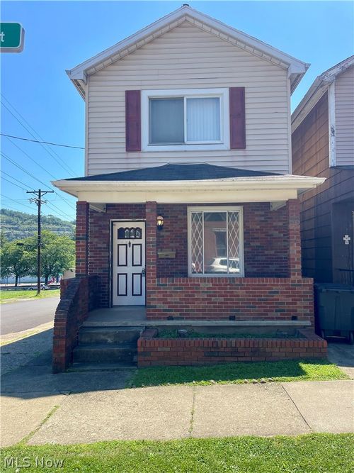 818 N 8th St, Steubenville, OH, 43952-1720 | Card Image