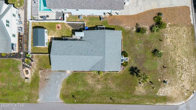 802 E Oak Island Dr, House other with 3 bedrooms, 2 bathrooms and null parking in Oak Island NC | Image 34