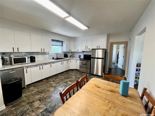 264 7th Ave W, Unity, SK, S0K4L0 | Card Image