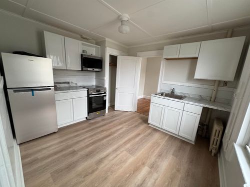 c-6 Summer Street, Keene, NH, 03431 | Card Image