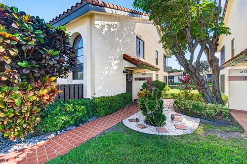 202-10383 S Circle Lake Dr, Boynton Beach, FL, 33437-3481 | Card Image