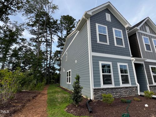 651 Mirkwood Ave, Apex, NC, 27523-6219 | Card Image