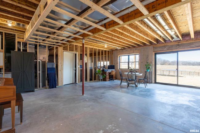 24024 185 Th St, House other with 4 bedrooms, 4 bathrooms and null parking in Bettendorf IA | Image 35