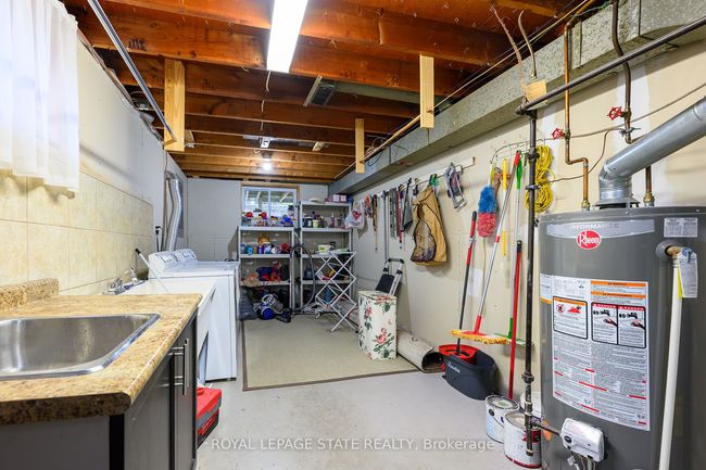14 Joy Crt, House other with 3 bedrooms, 2 bathrooms and 4 parking in Hamilton ON | Image 30