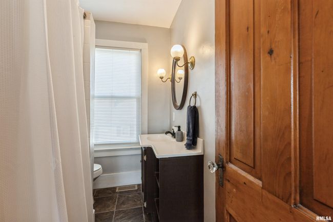 715 5 Th St, House other with 2 bedrooms, 2 bathrooms and null parking in De Witt IA | Image 23