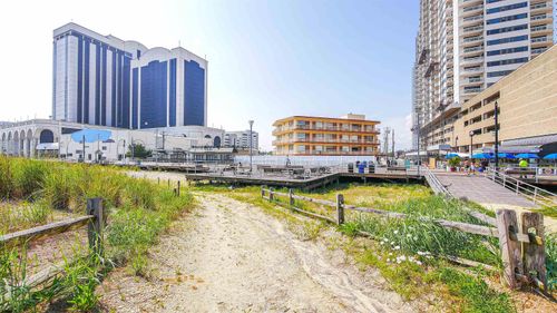 apt-214-108 S Montpelier Ave, Atlantic City, NJ, 08401-6248 | Card Image