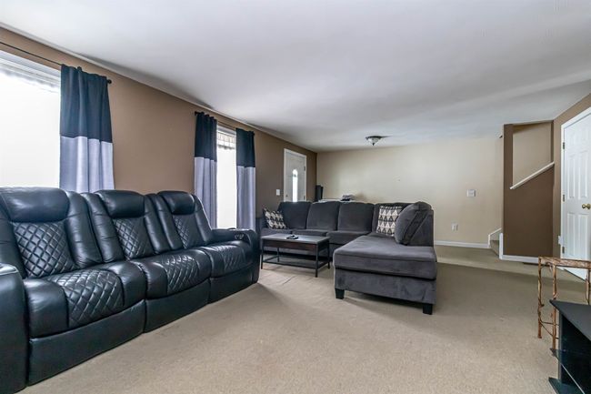 291 Whittington St, House other with 3 bedrooms, 3 bathrooms and null parking in Manchester NH | Image 46