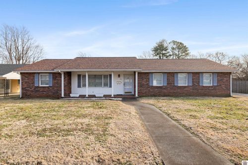 310 S Walker St, Marion, KY, 42064-1636 | Card Image