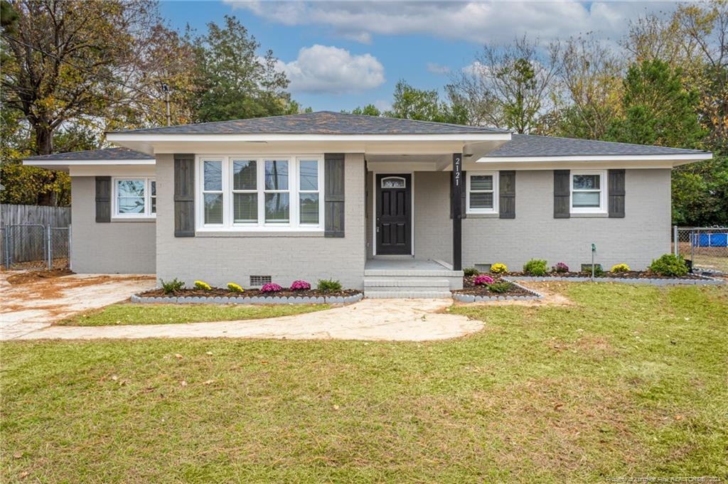 Biltmore Dr, Fayetteville, NC 28304