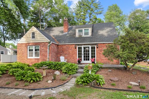 26 Fernbel Ln, West Hartford, CT, 06107-1423 | Card Image