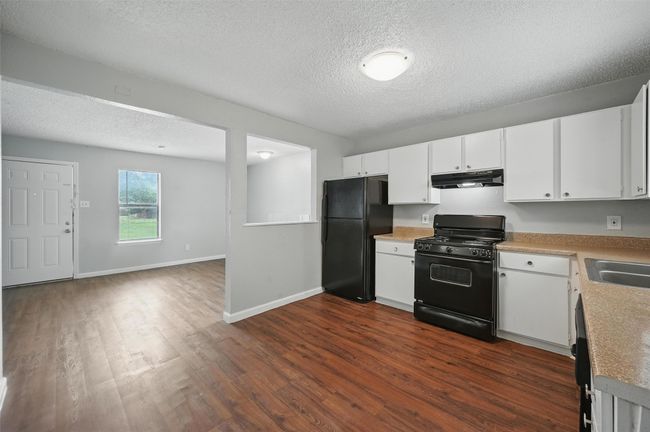 3048 Tudor Ln, Townhouse with 2 bedrooms, 2 bathrooms and null parking in Irving TX | Image 8