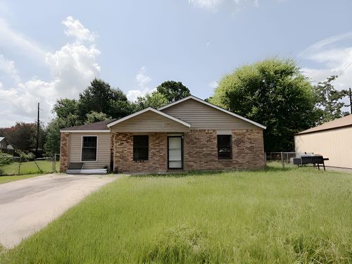 8545 Merilee Ln, Beaumont, TX, 77707-5027 | Card Image