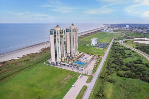 tw1600-801 E Beach Dr, Galveston, TX, 77550-3364 | Card Image