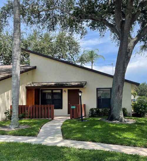 8182 Se Villa Way, Hobe Sound, FL, 33455-2039 | Card Image