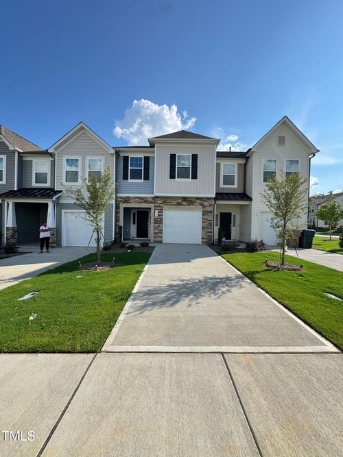 16 Honeydew Way, Clayton, NC, 27520-4518 | Card Image