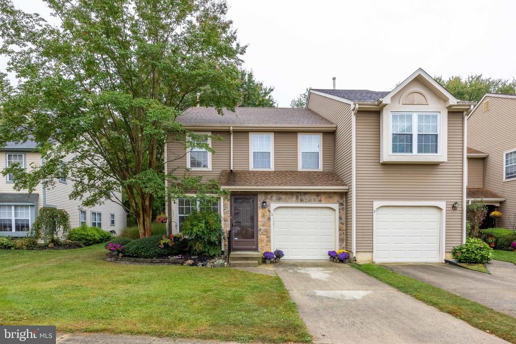 Miniver Ct, Mount Laurel, NJ 08054