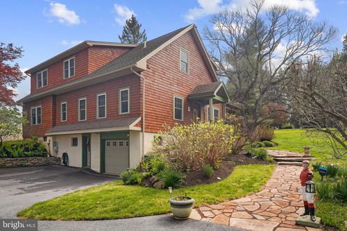 176 Sycamore Ln, PHOENIXVILLE, PA, 19460-2942 | Card Image