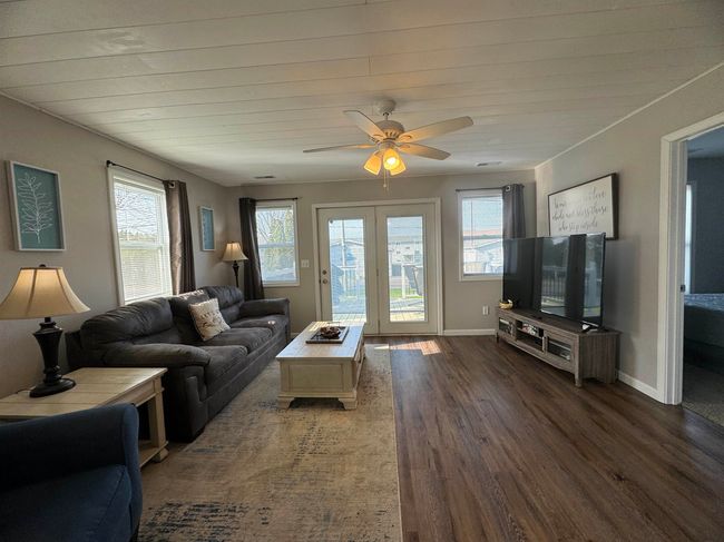 9800 N Denzel Dr, House other with 3 bedrooms, 2 bathrooms and null parking in Syracuse IN | Image 4