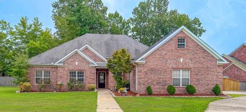 105 Valderrama Dr, Benton, AR, 72015-8971 | Card Image