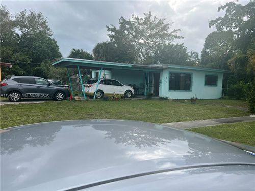 12085 Nw 11th Ave, North Miami, FL, 33168-6318 | Card Image