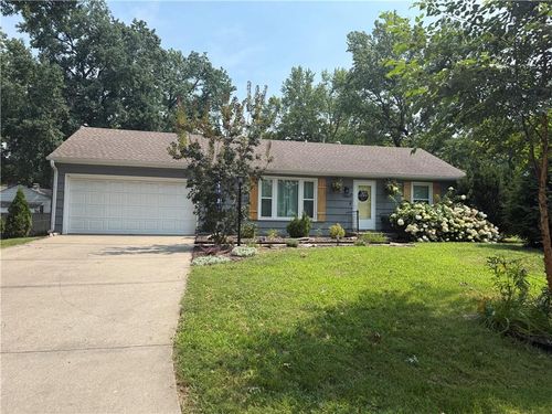 5869 Granada Ln, Fairway, KS, 66205-3138 | Card Image