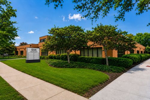 505 E Golf Rd, Arlington Heights, IL, 60005-4088 | Card Image
