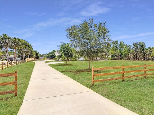 private driveway | Image 4