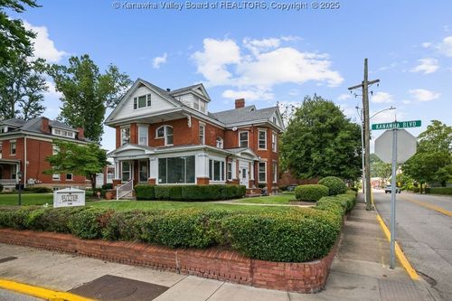 1598 Kanawha Blvd E, Charleston, WV, 25311-2413 | Card Image