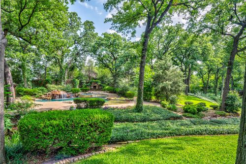 3905 Rothschild Dr, Flower Mound, TX, 75022-5342 | Card Image
