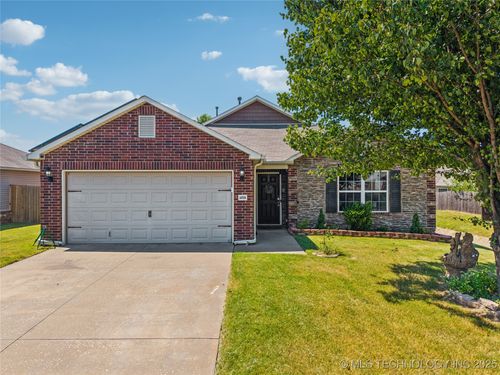 14724 Glenn St, Glenpool, OK, 74033-3112 | Card Image