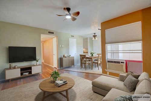 d16-4601 Carlisle Blvd Ne, Albuquerque, NM, 87109-1056 | Card Image