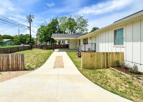 1-1928 Miles Ave, Austin, TX, 78745-4943 | Card Image