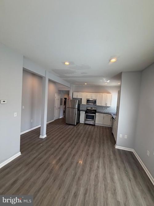 apt-1-102 Ridgway St, MOUNT HOLLY, NJ, 08060-1467 | Card Image