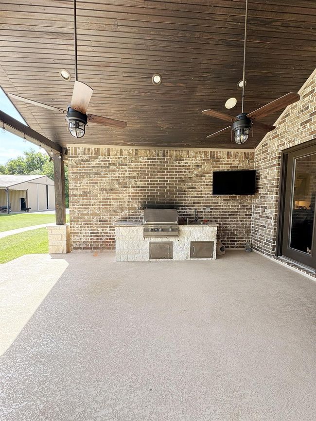 Outdoor Kitchen | Image 22