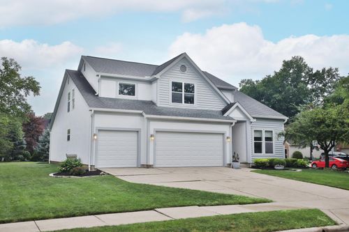 386 Shelby Ave W, Powell, OH, 43065-8637 | Card Image