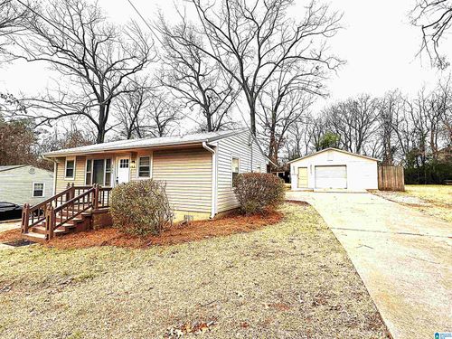 2905 Circle Dr, HUEYTOWN, AL, 35023-3159 | Card Image