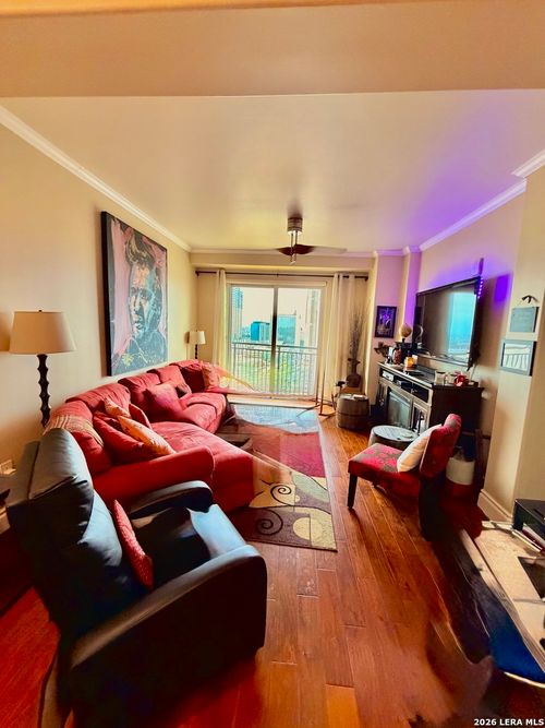 unit-1608-215 Center St, San Antonio, TX, 78202-2726 | Card Image