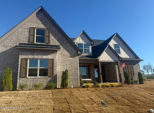 2556 Beauvoir Dr, Hernando, MS, 38632-1476 | Card Image