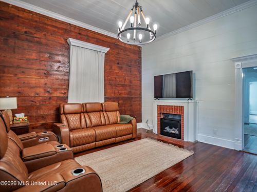 301 Market St, Water Valley, MS, 38965-2011 | Card Image